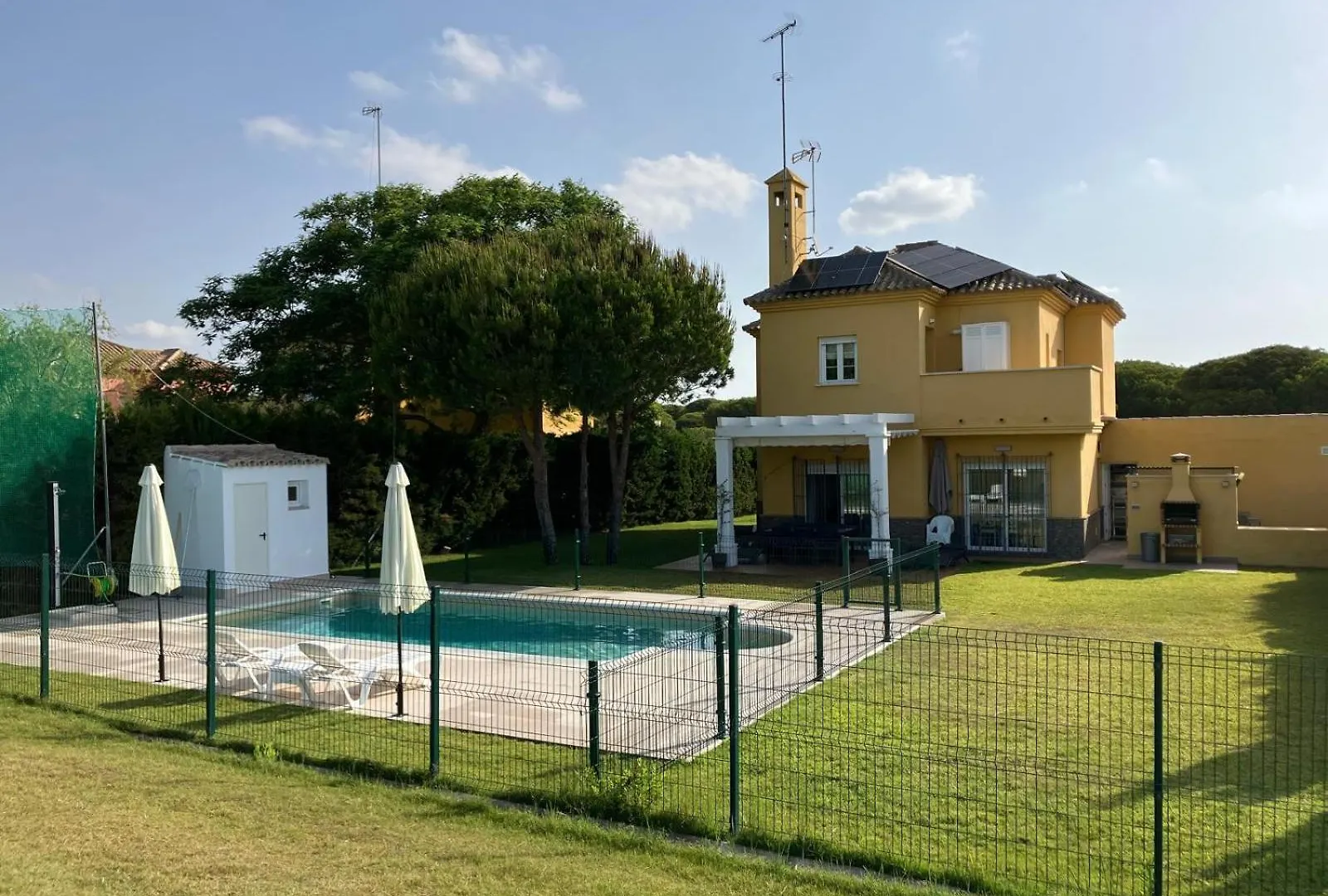 Chalet Con Piscina En Novo Sancti Petri Chiclana de la Frontera